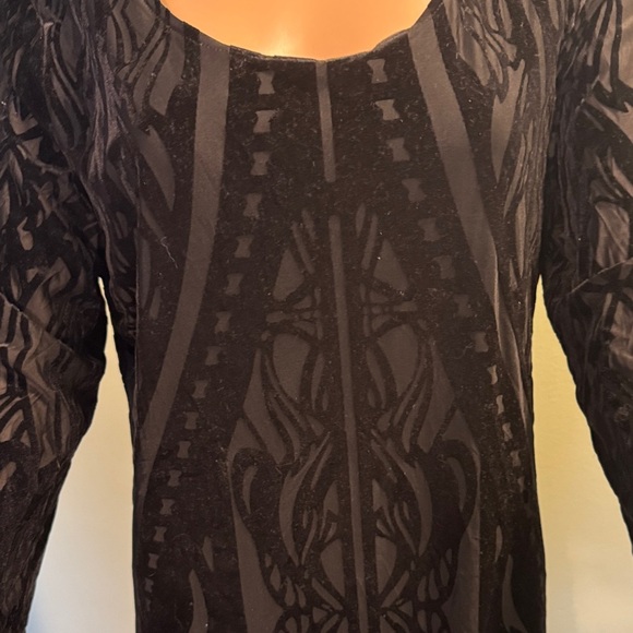 Elegant Black Velevt Long Sleeve Top Size XL - Picture 2 of 7